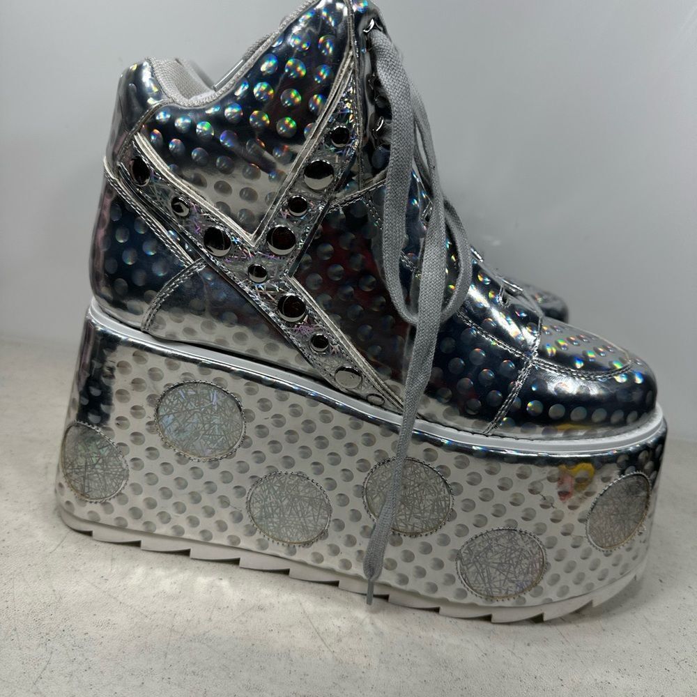 Yru Chrome Qozmo Space Platforms  Size 10